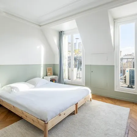 Veeve - Bright Skies * Paris