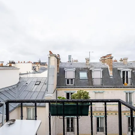 Veeve - Bright Skies * Paris